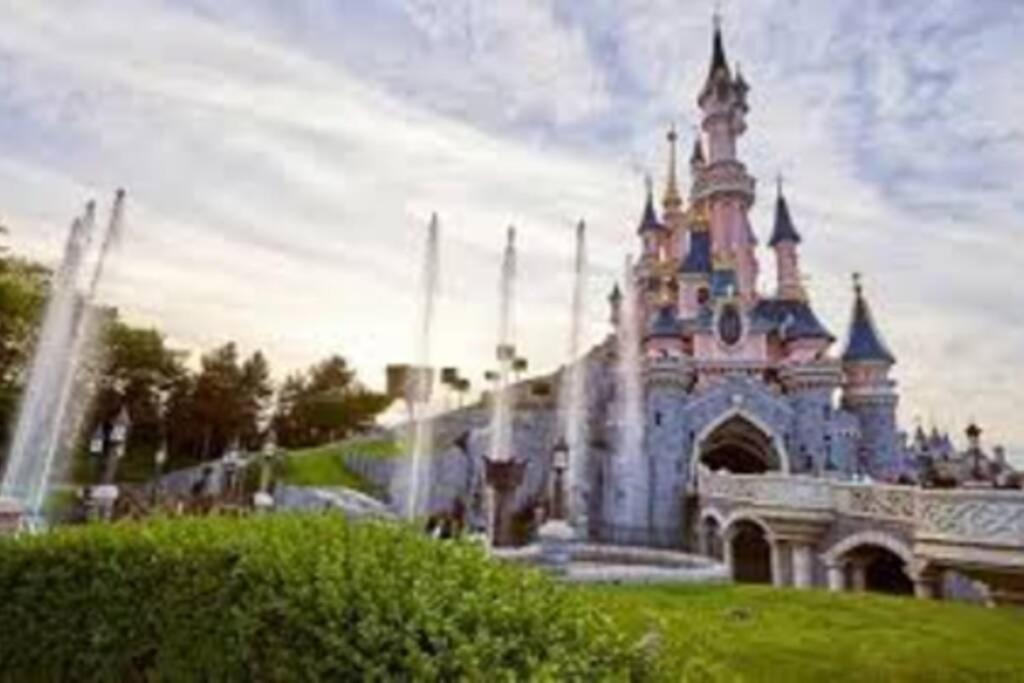 Crystal Apartment Disneyland Bmyguest Montévrain Exterior photo